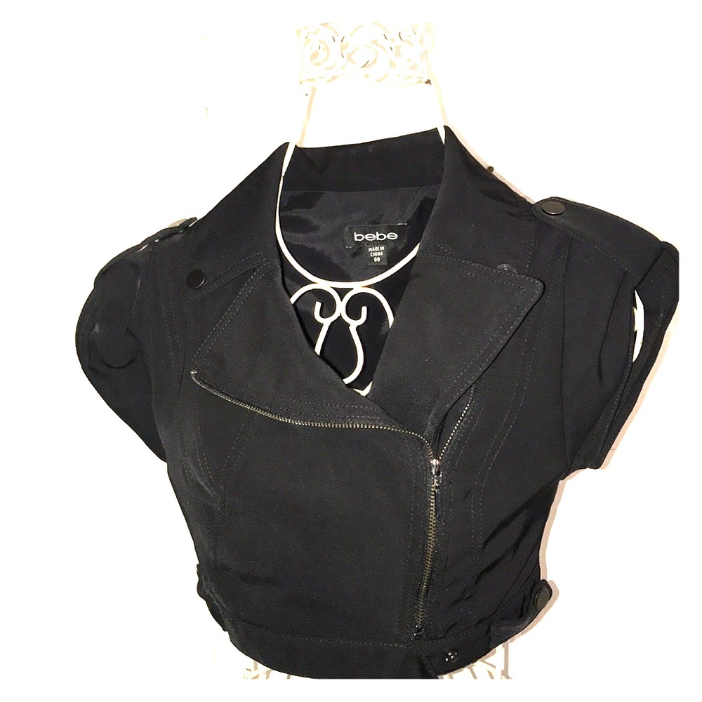 Bebe cropped jacket. Size 00
